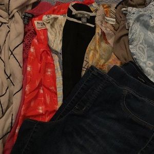 PLUS SIZE BUNDLE  8 tops 1 pants size 16